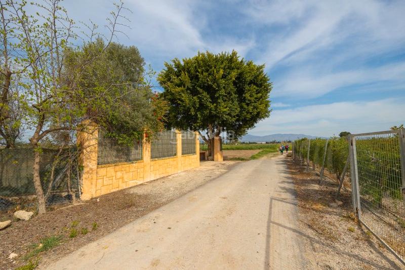 Foto 2fb1a2bb-2836-4a12-9937-ba3fd79e2383. Chalet dans calle diseminado 75 dans Almansa