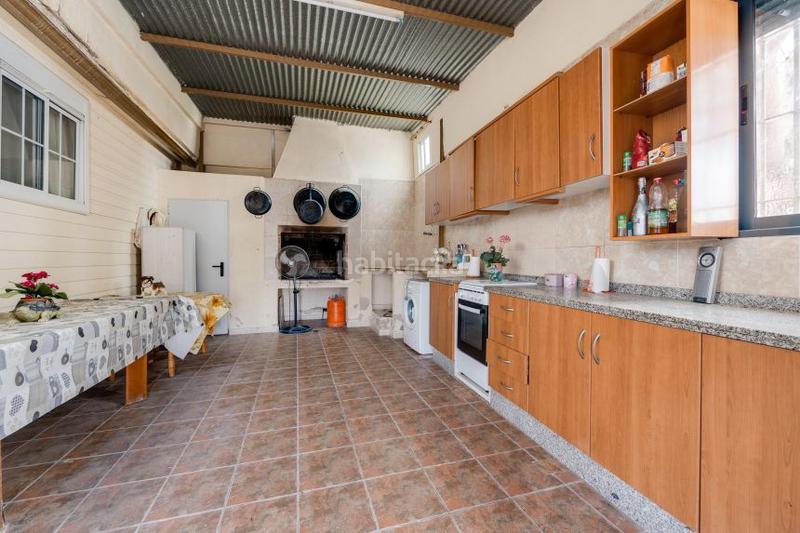 Foto 3320adf8-4b3b-452c-bb33-9cb461519ce7. Chalet dans calle diseminado 75 dans Almansa