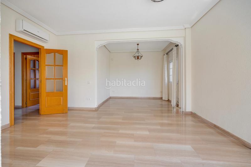 Foto 450c4457-1c9a-490c-9e8f-25bdd5d9012c. Chalet in urbanización torres 2 in Platja de Torres Vila Joiosa (la)