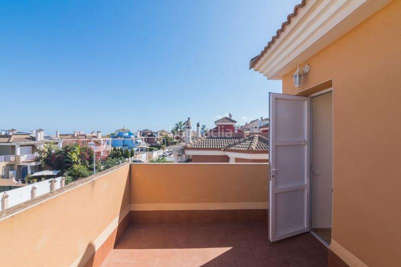 Foto 448fd69d-2f97-4d05-85b5-2cff5f5c701b. Casa adosada en calle monte de Santa Pola 10 en Monte Faro-Altomar II Santa Pola
