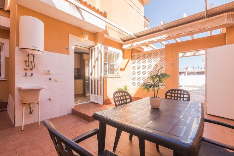 Foto 5fd026a0-0087-4ffe-83dd-a38a4ac792bd. Casa adosada en calle monte de Santa Pola 10 en Monte Faro-Altomar II Santa Pola