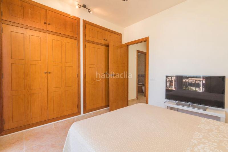 Foto f614fc43-01c7-432a-84b1-7656d1498a76. Casa adosada en calle monte de Santa Pola 10 en Monte Faro-Altomar II Santa Pola