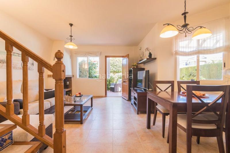 Foto 56a65e67-b577-4e38-9b03-339f4bad0e62. Casa adossada a calle monte de Santa Pola 10 a Monte Faro-Altomar II Santa Pola