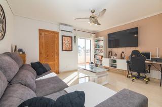 Semi detached house in Avinguda d'escandinàvia 2