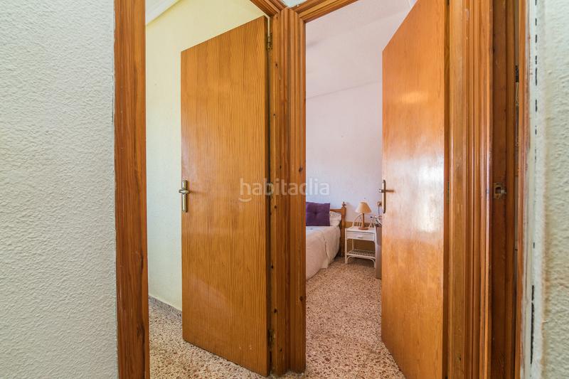 Foto 135d3c4b-0fb4-4bf4-8747-dbc13f27a31a. Casa adossada a avinguda verge del pilar 54 a Gran Playa Santa Pola