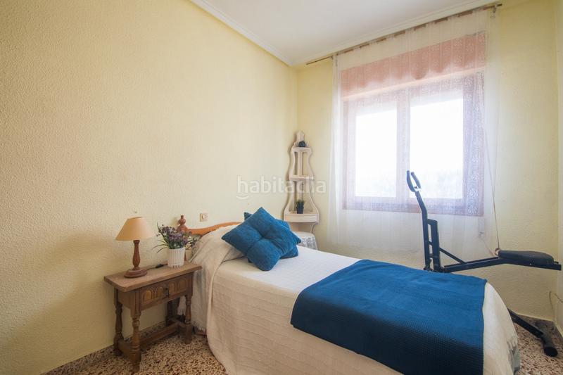 Foto 12a37371-f8ba-4ff3-a729-aa641c1fa3a3. Reihenhaus in avinguda verge del pilar 54 in Gran Playa Santa Pola