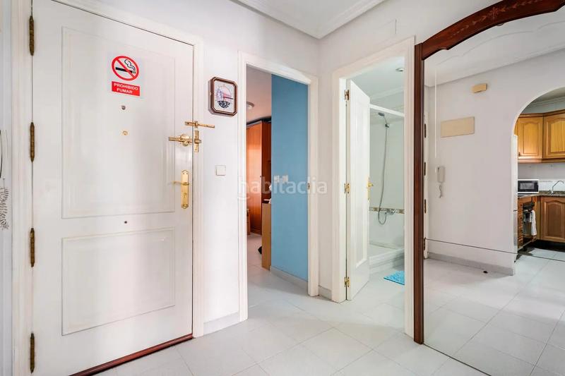 Foto aa4a0515-8ae9-43a6-98b0-1a3a745a2d4c. Alquiler piso en Centro Santa Pola