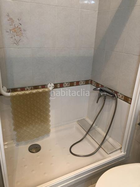 Foto bd73d29b-367a-4a7d-9a5e-b36d25adf367. Alquiler piso en Centro Santa Pola