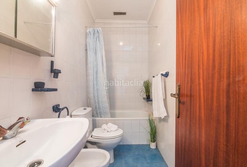 Foto 10766a7d-6f0b-456a-9228-5dbe70381dff. Casa adossada a calle cox 10 a Gran Playa Santa Pola