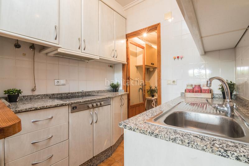 Foto c8df2ace-6021-45a1-a643-ee33084adbb0. Casa adossada a calle cox 10 a Gran Playa Santa Pola