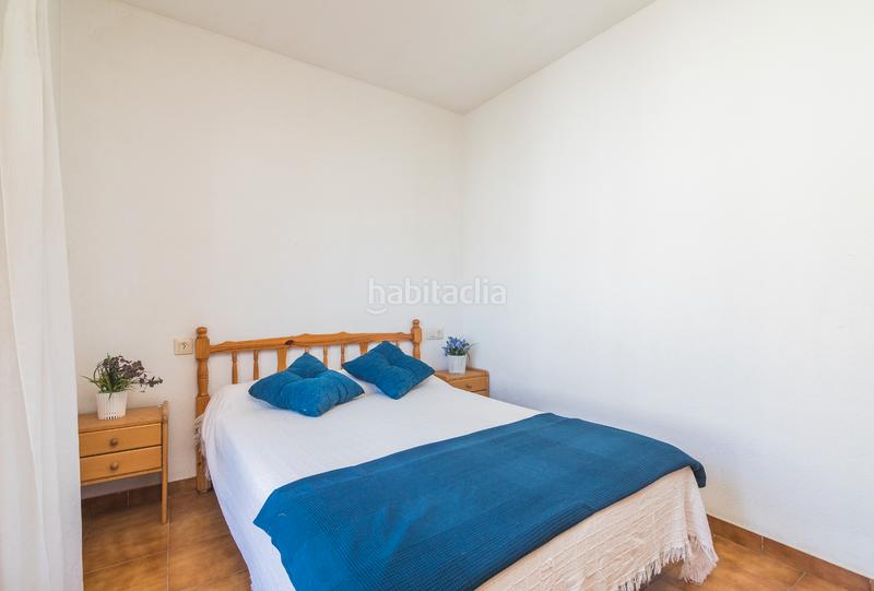 Foto 7312119f-f339-42bf-bb99-2a6e8be12a03. Semi detached house in calle cox 10 in Gran Playa Santa Pola