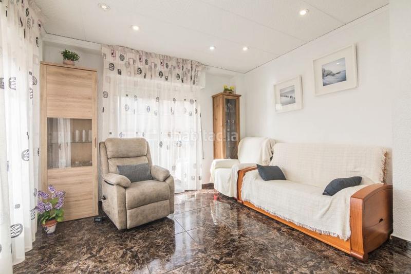 Foto eefb10ac-48e0-4a5a-bc9a-cb3c294504c8. Appartamento in carrer espoz y mina 46 in Centro Santa Pola