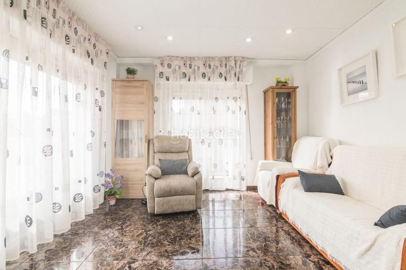 Foto 42af44d5-5593-4c20-906d-d3b8c618135a. Appartement dans carrer espoz y mina 46 dans Centro Santa Pola