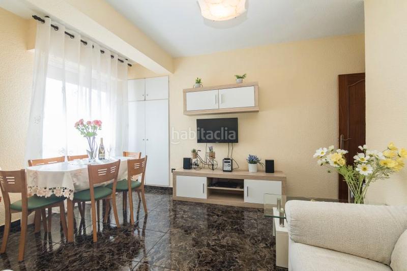 Foto 4668a5b2-6cf1-490a-8512-8f9e51ccbd7d. Appartement dans carrer espoz y mina 46 dans Centro Santa Pola