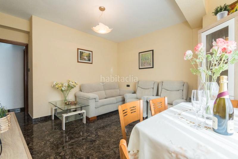 Foto dd3be787-1397-4e6d-b9d7-4c750b6fbc1f. Appartement dans carrer espoz y mina 46 dans Centro Santa Pola