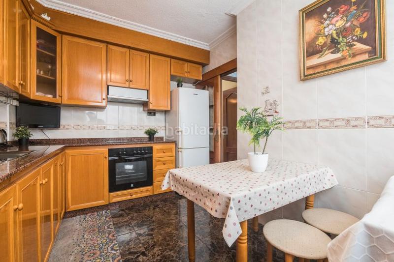 Foto fc98b360-3519-4f7d-aa77-881769592b13. Appartement dans carrer espoz y mina 46 dans Centro Santa Pola