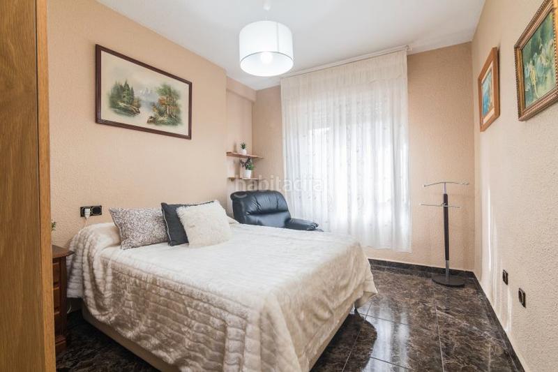 Foto 75b30cfc-60e8-4d7c-a045-78e9edaa30ea. Etagenwohnung in carrer espoz y mina 46 in Centro Santa Pola