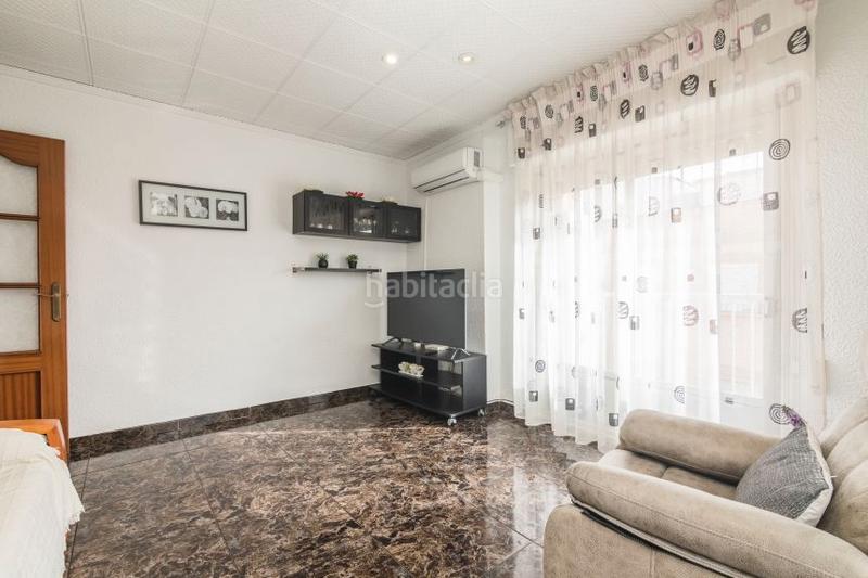 Foto c01f2e96-ab5f-4464-9940-04d949517a17. Pis a carrer espoz y mina 46 a Centro Santa Pola