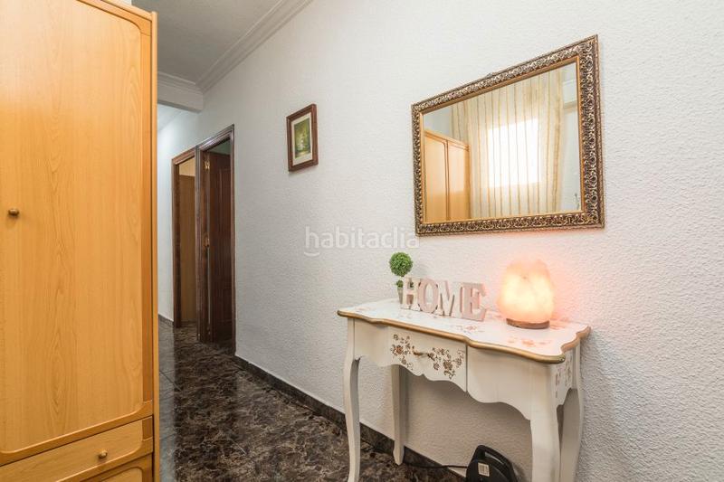 Foto 499529a1-f078-4c23-89cd-9f3fa5001e5e. Piso en carrer espoz y mina 46 en Centro Santa Pola