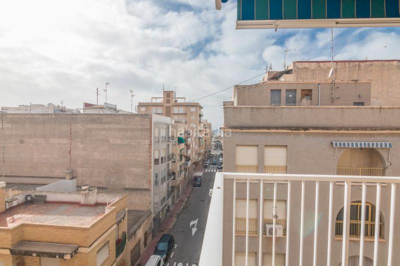 Foto ec225a5a-91c0-4f76-9598-784228d921b0. Piso en carrer espoz y mina 46 en Centro Santa Pola