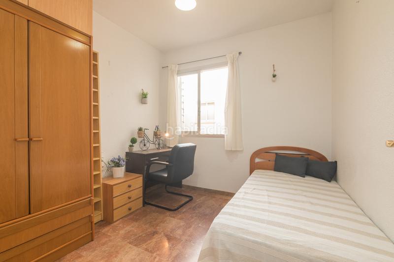 Foto a5667190-19e9-4e51-b38f-e182e2e8d416. Flat with parking in Playa Levante Santa Pola