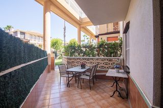 Haus in Avenida zaragoza 15. ¡tu refugio junto al mar! bungalow dúplex con terraza en gran pl
