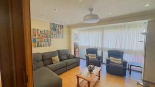 Miete Etagenwohnung in Playa Levante. Piso reformado en el centro de santa