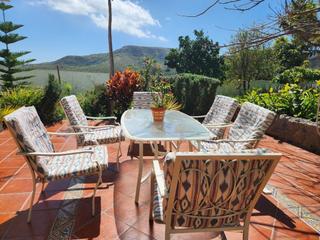 Maison en San Lorenzo. Casa con jardn en la milagrosa
