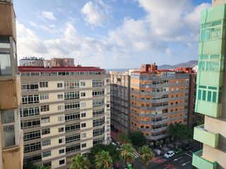 Pis en Guanarteme. Piso en la avenida mesa y l�pez de 4 dormitorios
