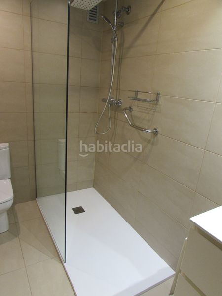 Foto 0585504c-4589-4044-b5fe-bddbf2c84c88. Dúplex amb calefacció piscina a Port Badalona