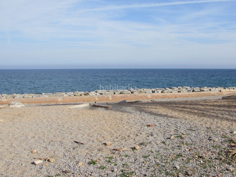 Foto 1716c03b-fa67-4a5a-b54c-06549552a60f. Dúplex amb calefacció piscina a Port Badalona