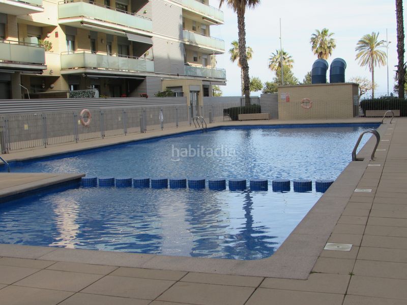 Foto 9c9daa87-ac60-4e41-8ad6-bd633e1f5d27. Dúplex amb calefacció piscina a Port Badalona