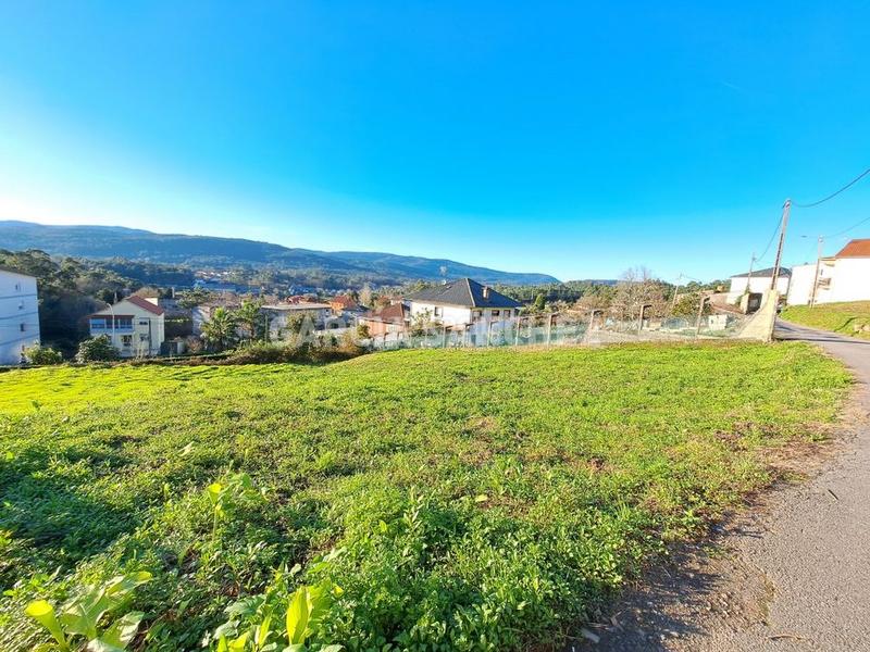 Foto 6bc9ad8d-9a73-4776-93d5-481b1e33b763. Terreno residencial en aldea fonte susan 3 solar con proyecto y licencia en Rianxo