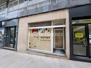 Geschäftsraum in Rúa de Robustiano Pérez del Río 18