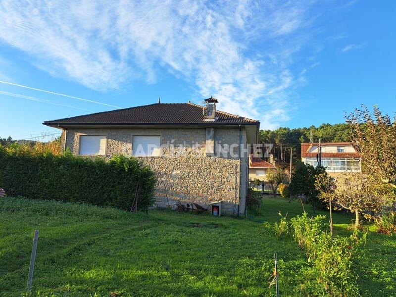 Foto 2d318a8b-273f-476b-846a-e83fa331bb67. Casa a lugar pousada 1c a Rianxo