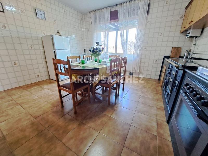 Foto 65af9cd7-a761-47a0-a8f0-cc8a664615c2. Casa a lugar pousada 1c a Rianxo