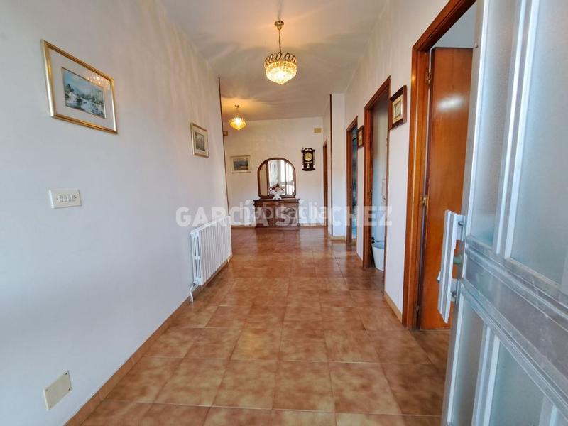 Foto e0ead986-e67a-447d-ac9c-ef3865a3a547. Casa a lugar pousada 1c a Rianxo