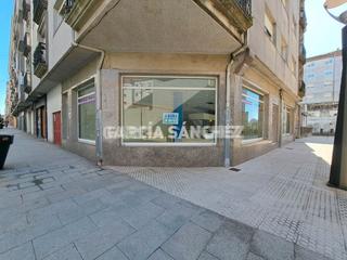 Local commercial à Rúa de pablo iglesias 23