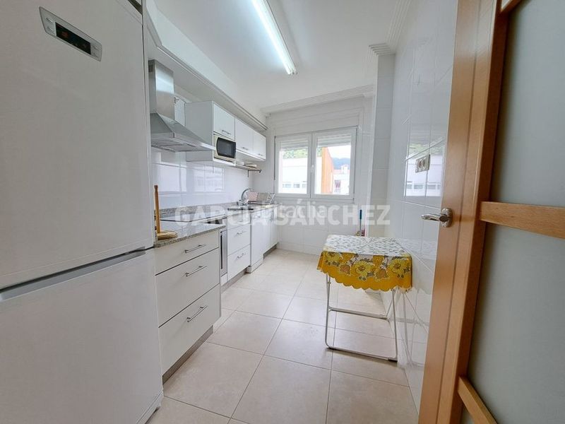 Foto 3285e058-b8ff-427d-885c-bfa740603814. Apartament a avenida de compostela 8 a Boiro