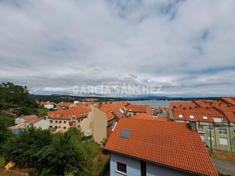 Foto d3494c85-15f2-4c4a-8f9f-4205d8eec556. Apartament amb aparcament a Boiro