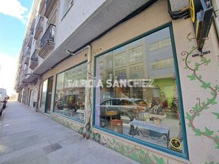 Locale commerciale in Rúa de francisco del río romero 19