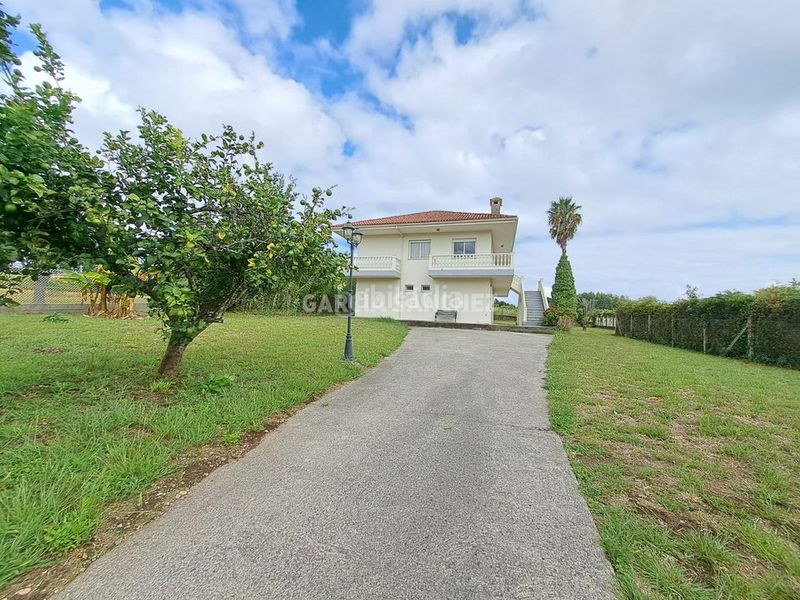 Foto d9b5b80c-92c6-4287-8b54-05a08b24b12e. Chalet en lugar chancelas 35 en Boiro