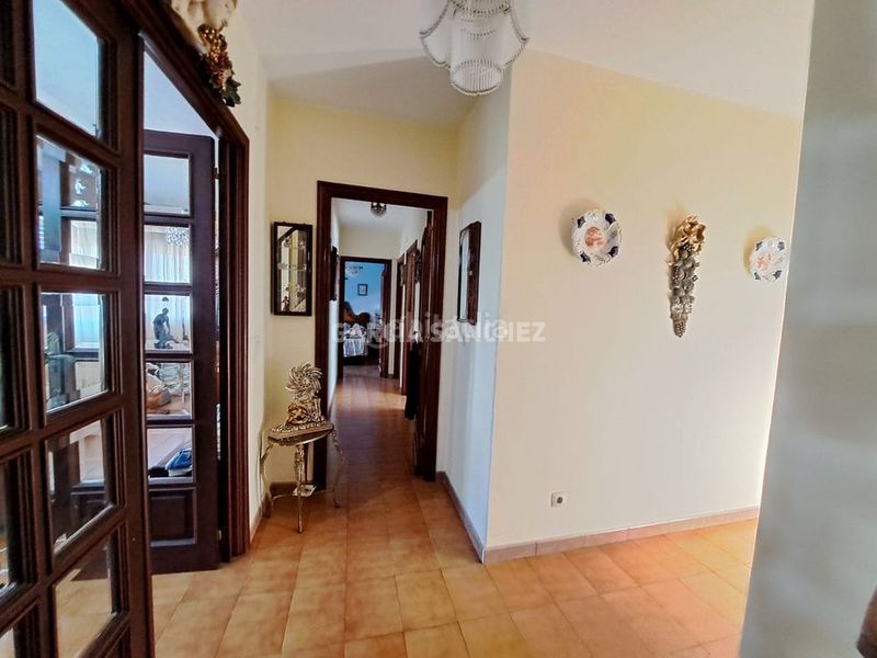 Foto 7f97a437-a4a0-4d97-b360-9c357622e51b. Piso en Boiro