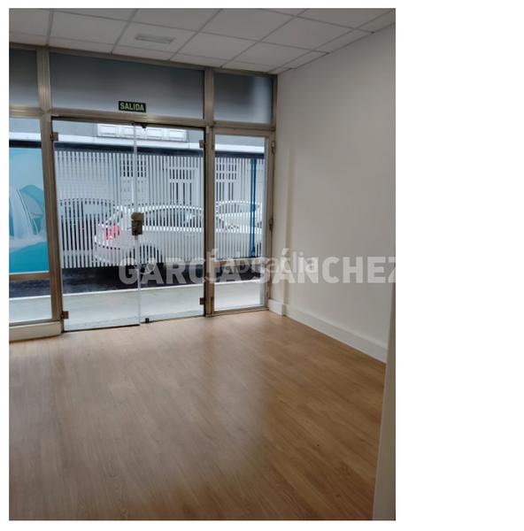 Foto e48fae34-ed17-4b6f-819d-2e3d4638eb7f. Geschäftsraum in rúa carcasia 17 in Noia