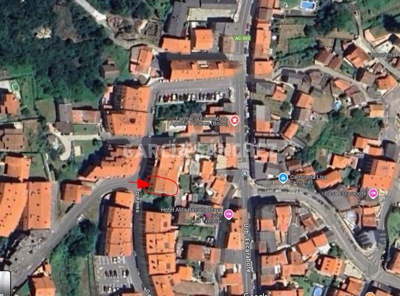 Foto 2b5a7689-c458-40c9-b812-38e45b46a811. Car parking in o pouso 324 in Boiro
