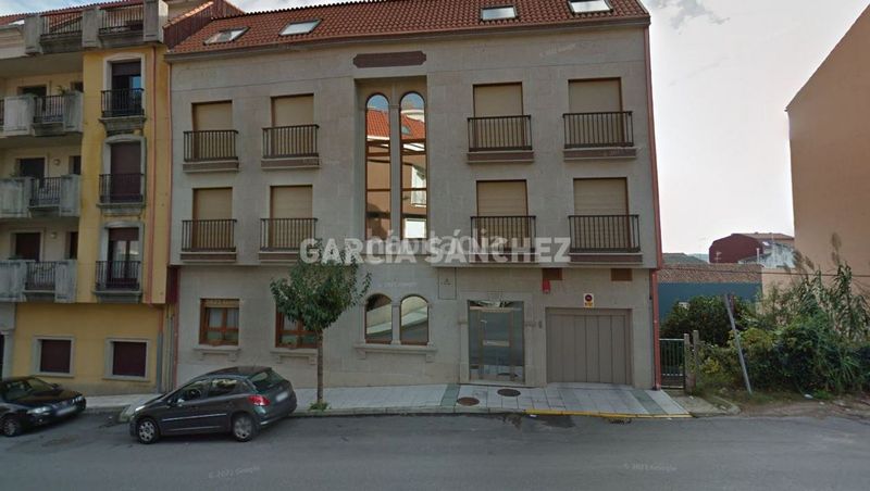 Foto 72970264-8941-4682-bbf8-fdba795cc0d2. Car parking in o pouso 324 in Boiro