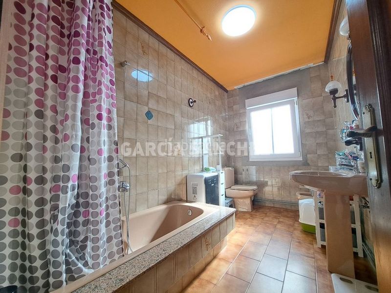 Foto 50662f16-77ac-473c-a284-6bcd52a62d88. Chalet en aldea abanqueiro 28 en Boiro