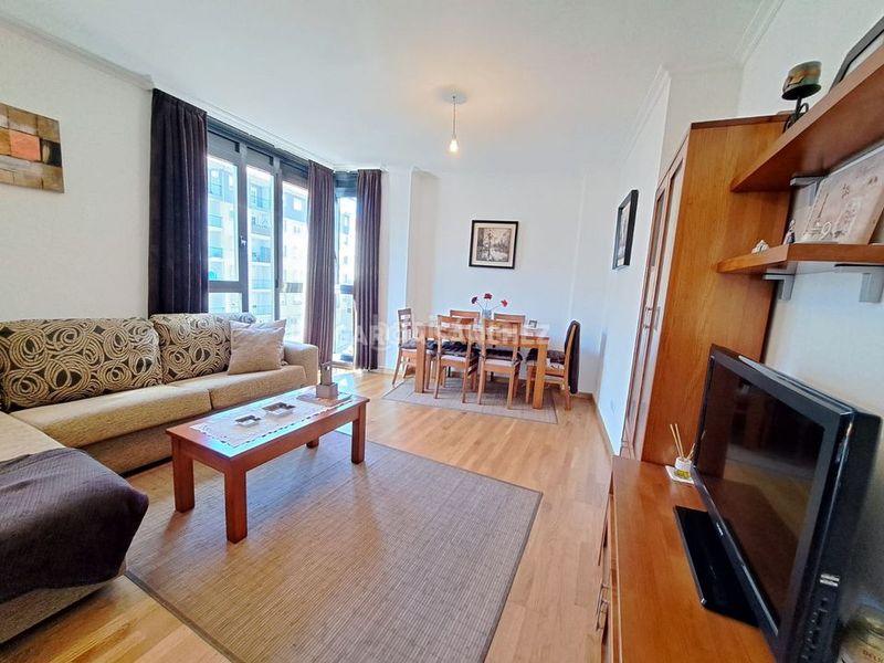 Foto 02fa22f7-47f3-4365-8625-16049f6d7660. Apartament a avenida da constitución 14 a Boiro