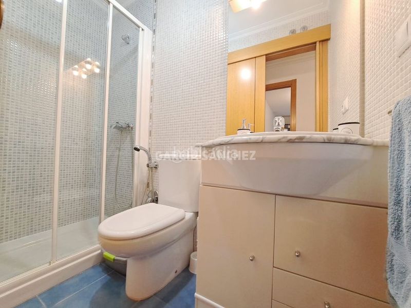 Foto 39ffa7d4-bb37-4b5e-b14c-674c89a87665. Apartament a avenida da constitución 14 a Boiro