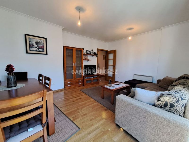 Foto 93211675-0269-4ca7-9b14-8155b47dd2df. Apartament a avenida da constitución 14 a Boiro